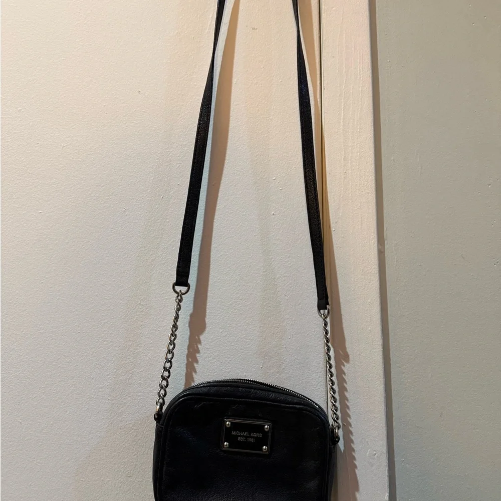 EUC Michael Kors Black Crossbody Bag with Metallic Accents - Picture 2 of 8